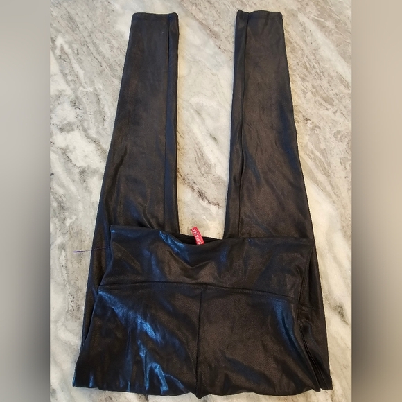 Spanx Faux Leather Leggings Petite M Black High Waist Shaping Pants - Picture 6 of 7